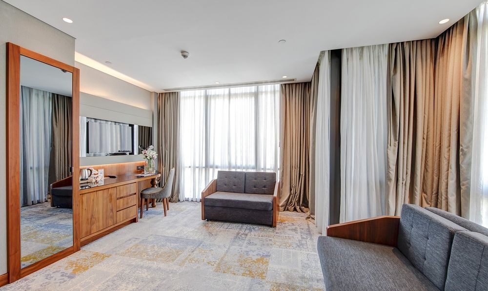 DoubleTree by Hilton Istanbul - Piyalepasa фото 111