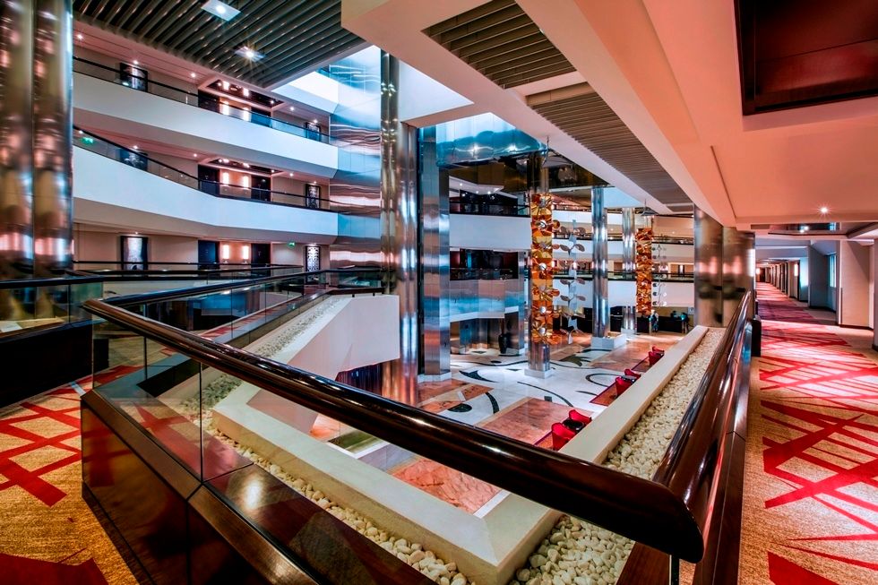 Crowne Plaza Dubai Deira фото 71