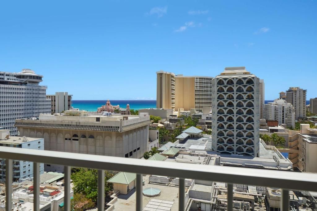 OHANA Waikiki Malia by Outrigger фото 15