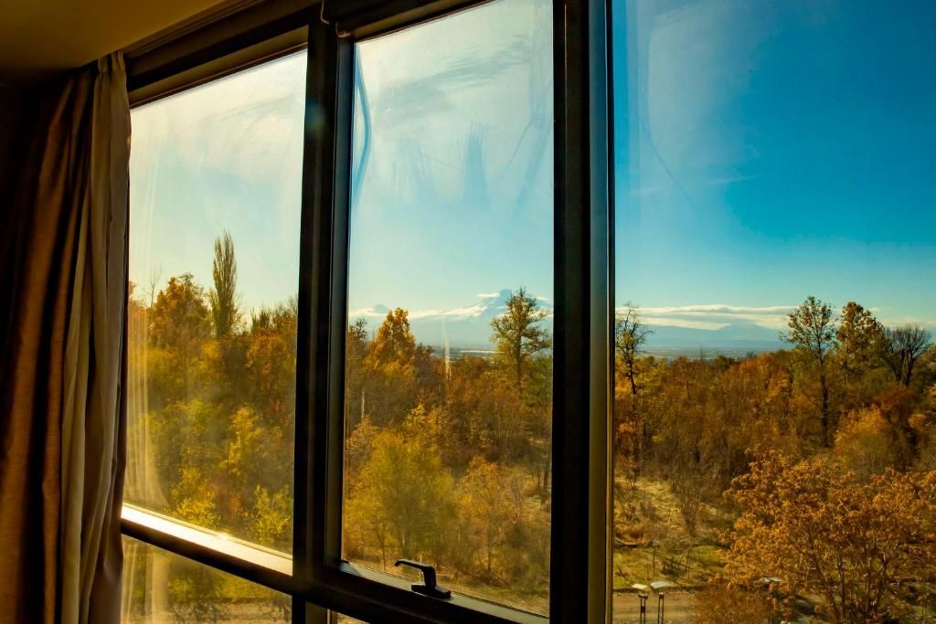 Radisson Blu Hotel Yerevan фото 21