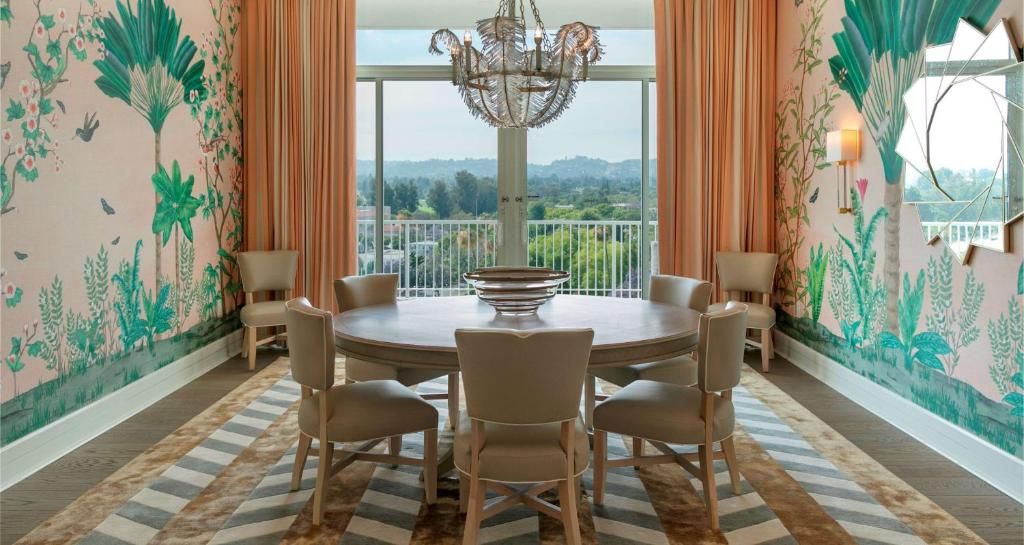 Beverly Hilton фото 35