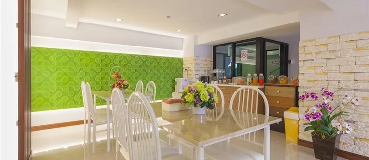 Фото отеля Patong Max Value Hotel