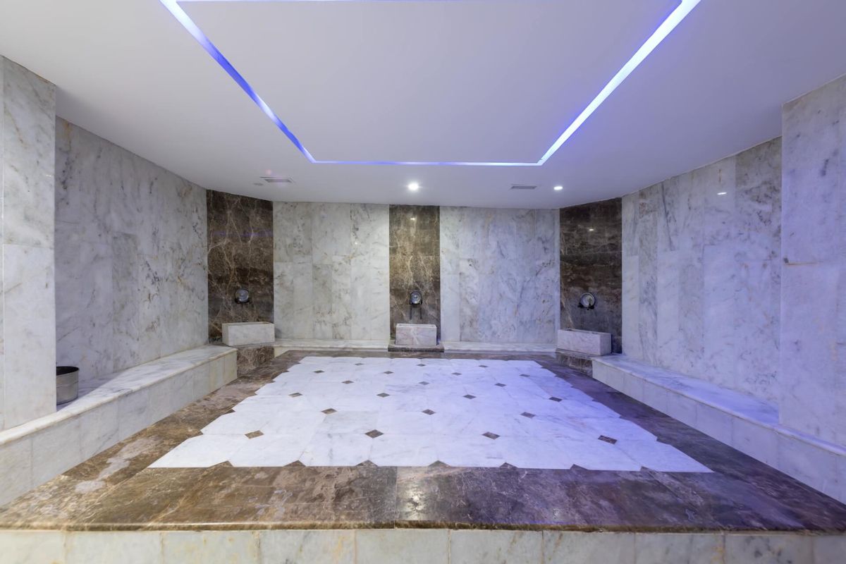 Lims Bona Dea Beach Hotel фото 21