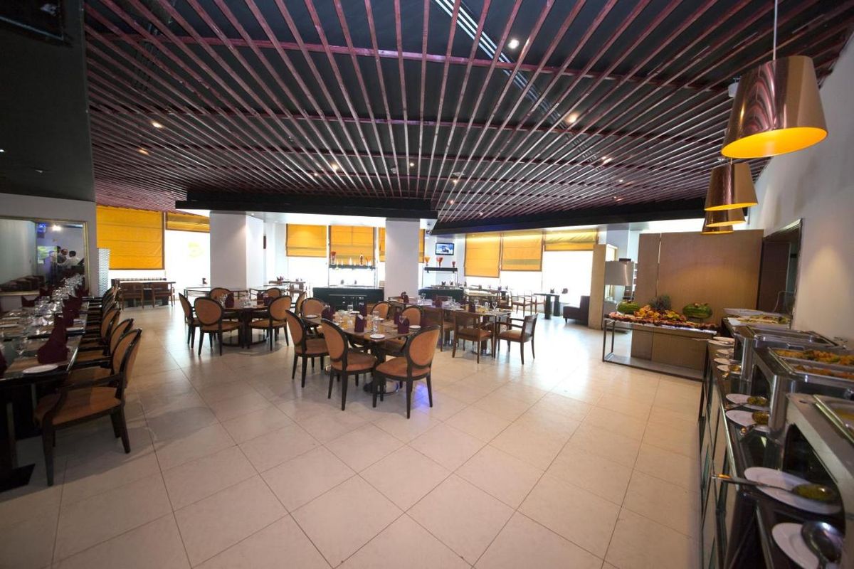 City Seasons Suites фото 8