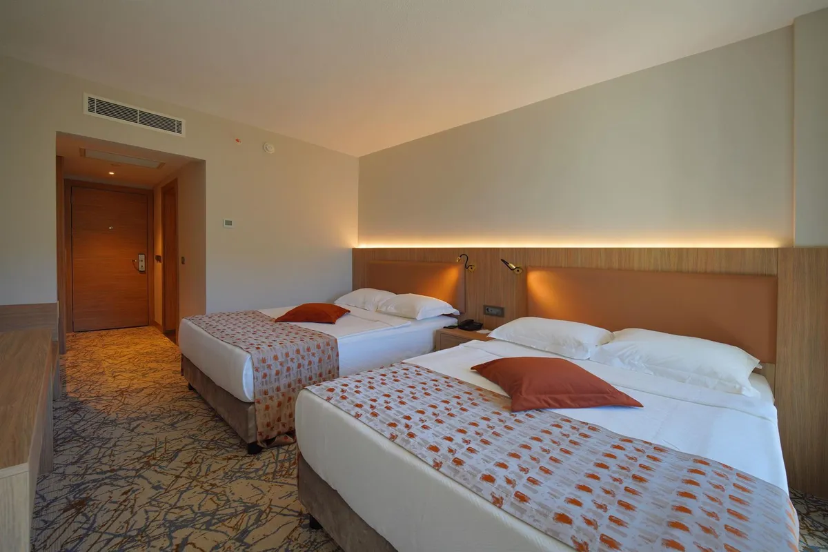 Ozkaymak Kemer Marina Hotel фото 4