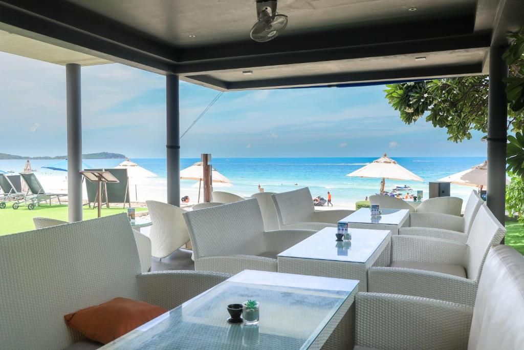 KC Beach Club & Pool Villas фото 48