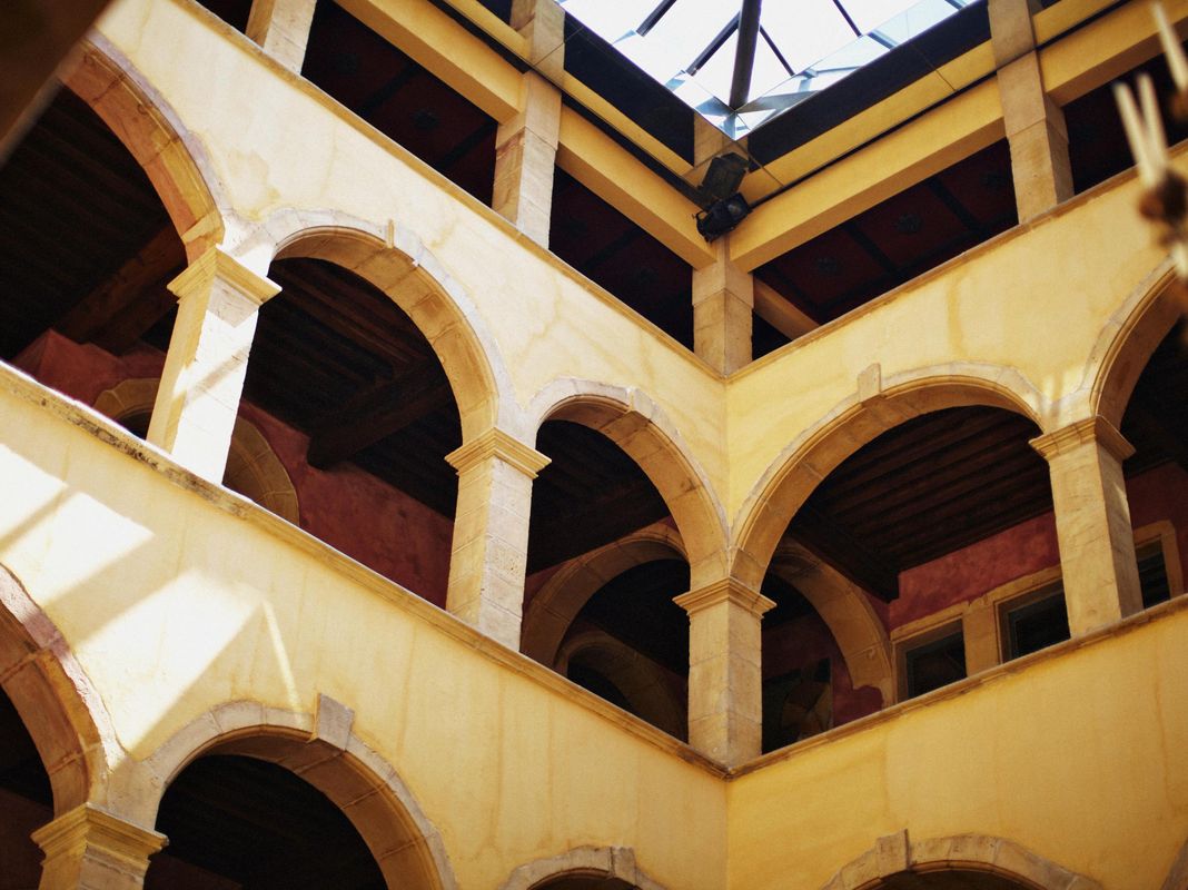 Hotel Cour Des Loges фото 28