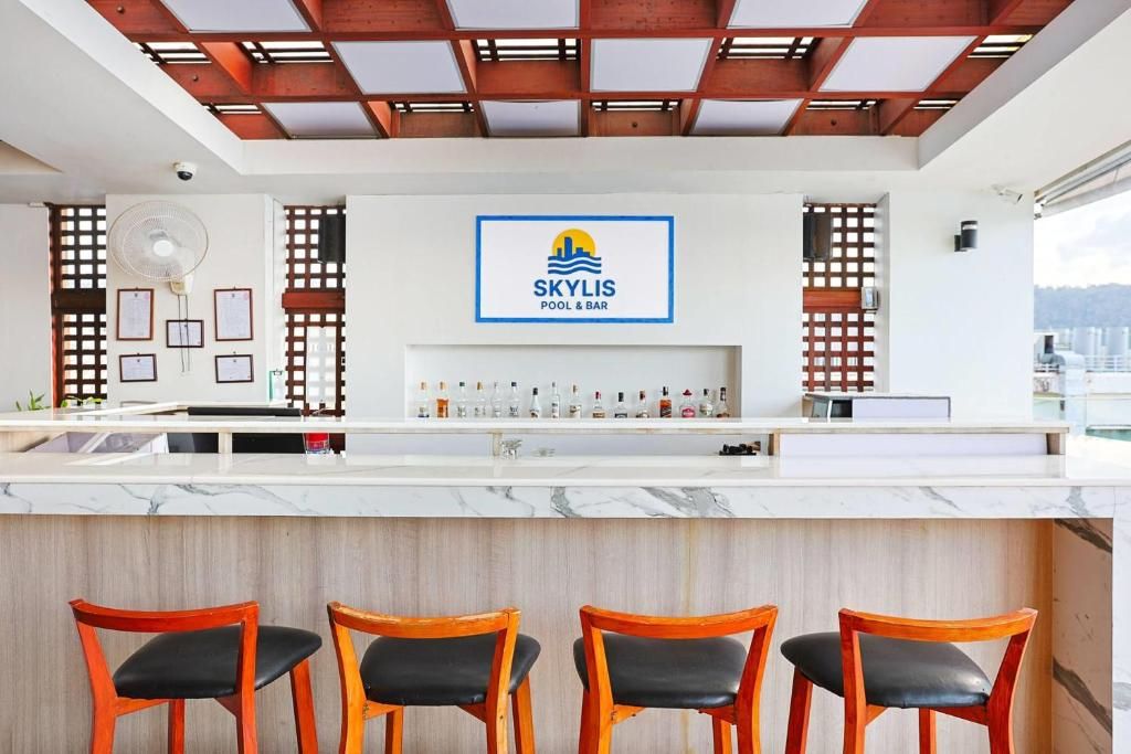 Days Inn by Wyndham Patong Beach Phuket фото 54
