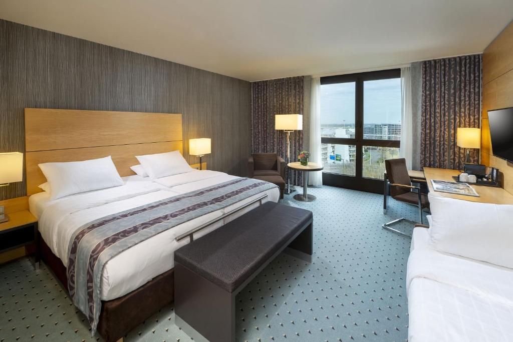 Maritim Hotel Dusseldorf фото 43
