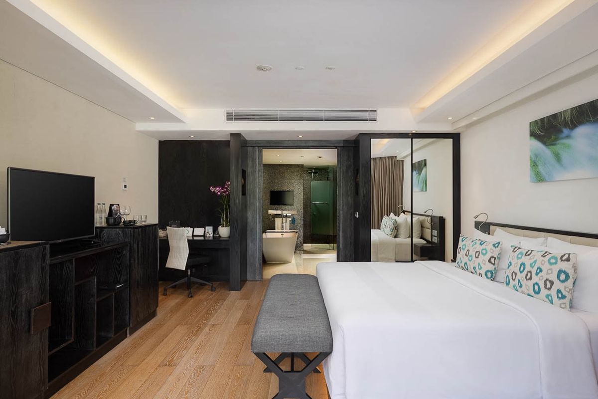 Double-Six Luxury Hotel Seminyak фото 3