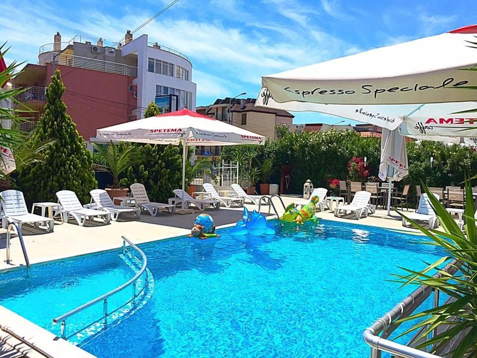 Hotel Eliri фото 0