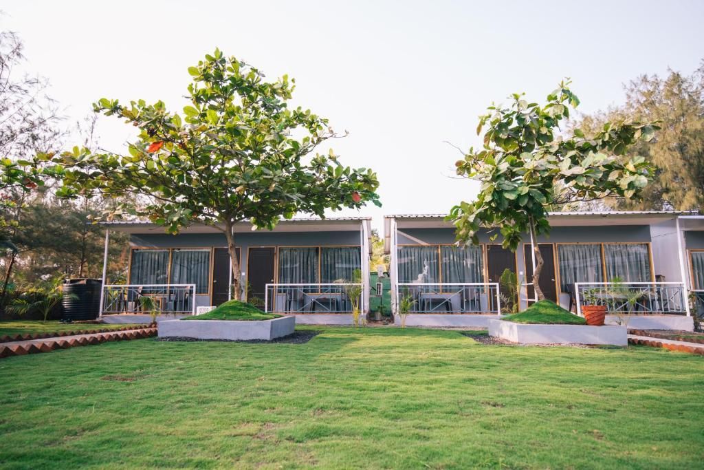 Treebo Trend Lands End Beach Resort фото 22