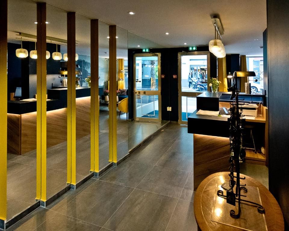 Athenee фото 4
