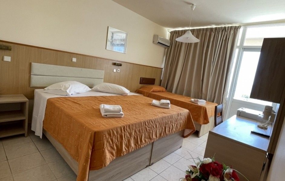 Eri Beach & Village Hotel фото 4