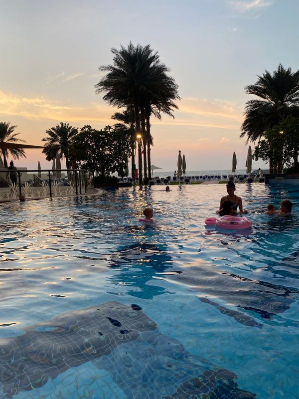Bahi Ajman Palace Hotel фото 81