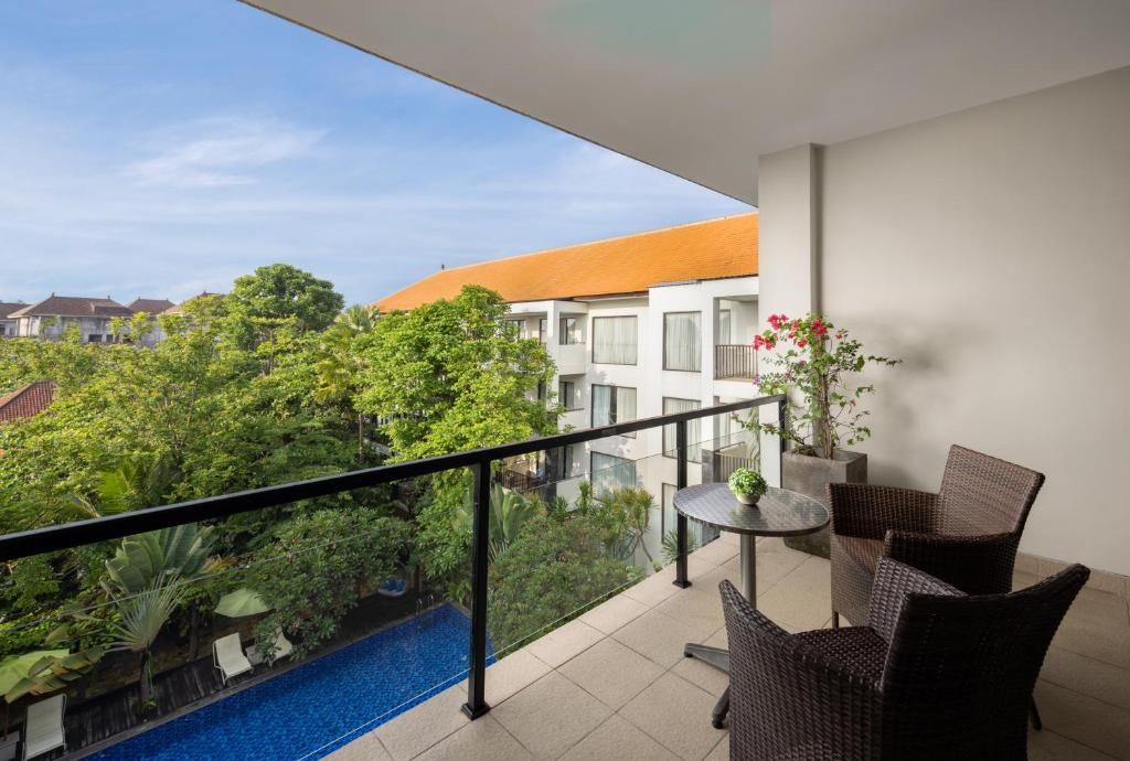 Taksu Sanur Hotel фото 39