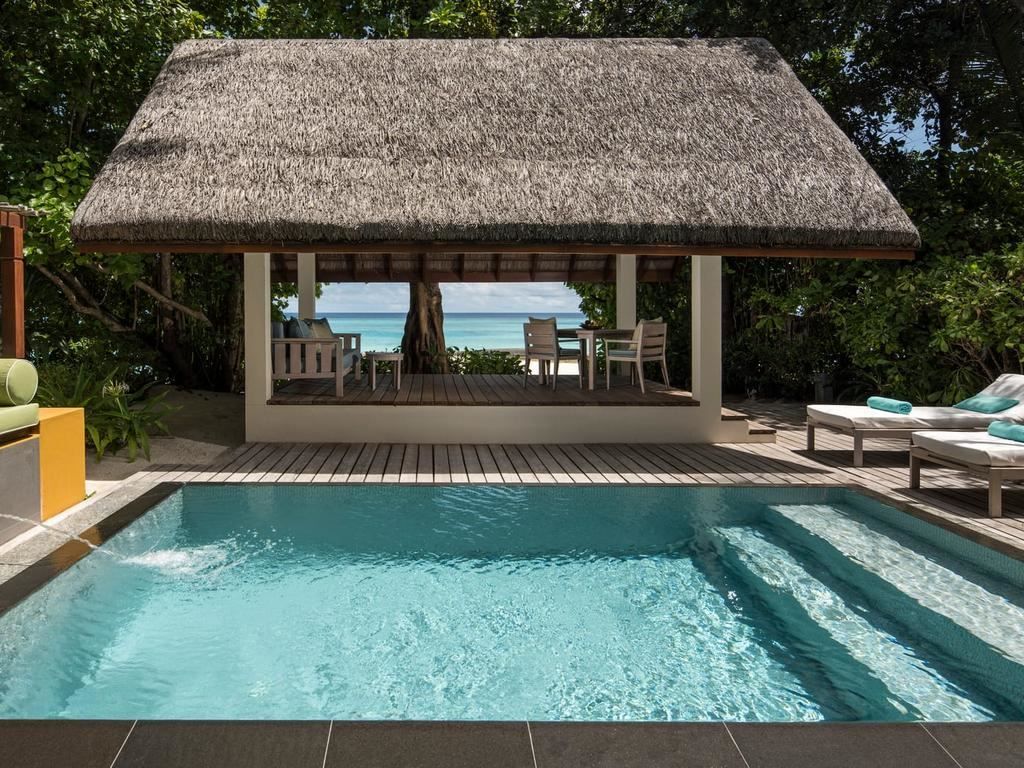 Four Seasons Resort Maldives at Landaa Giraavaru фото 31