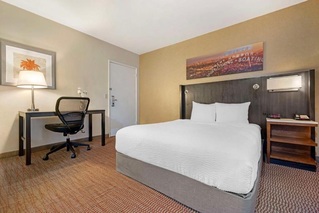 Best Western Royal Palace Inn & Suites фото 10