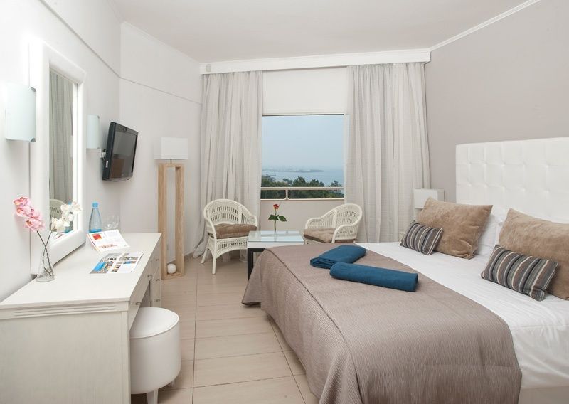 Atlantica Bay Hotel (Adults Only) фото 3