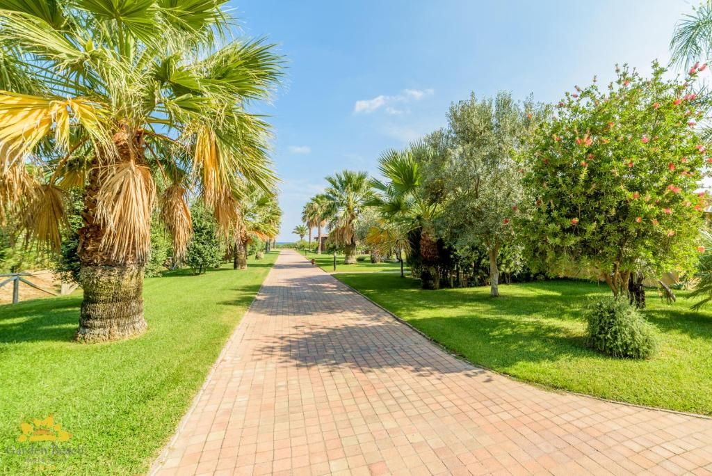 Garden Beach фото 16