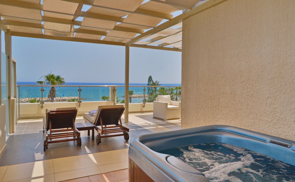 Golden Bay Beach Hotel фото 52