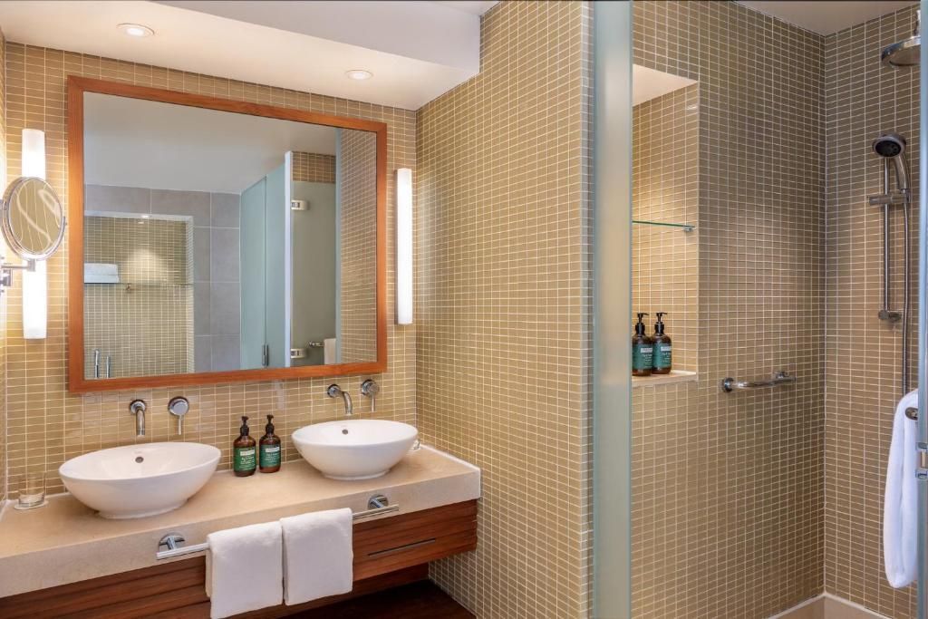 Yas Plaza Marina by IHG фото 86