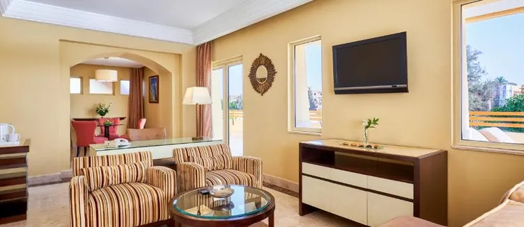 Фото отеля Steigenberger Resort Achti