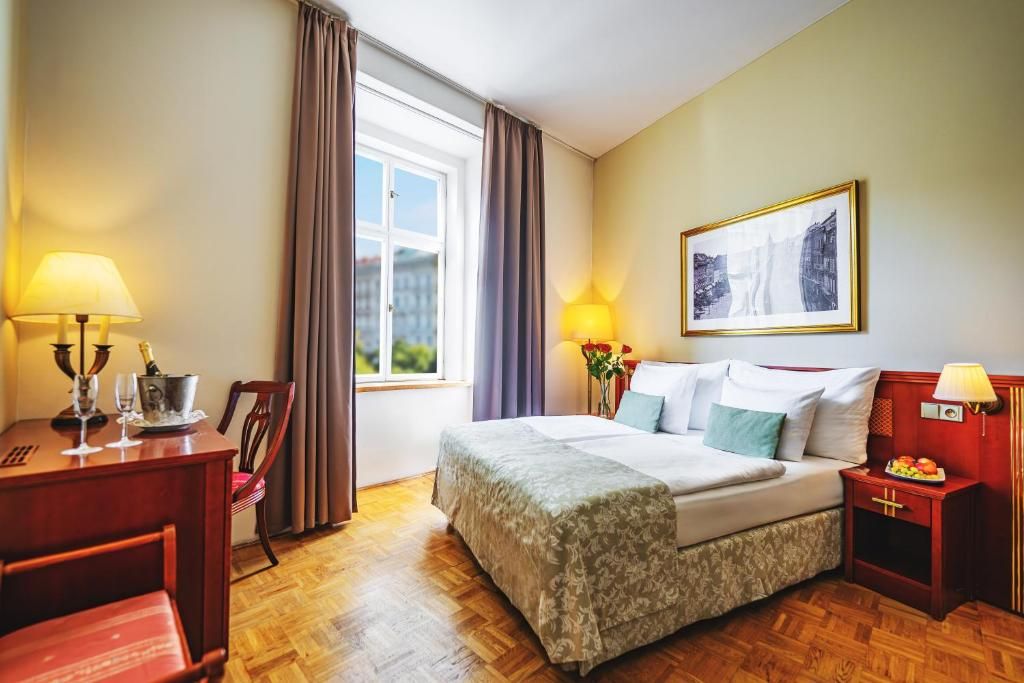 Wenceslas Square Hotel фото 22