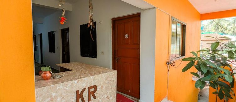 Фото отеля Krishna Guest House