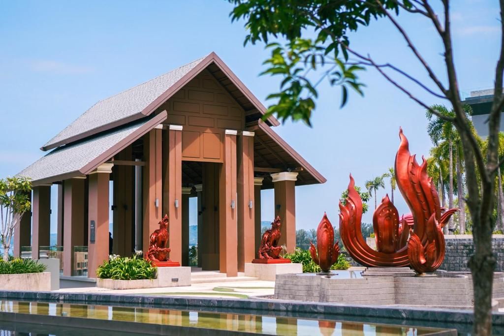 MIDA Grande Resort Phuket фото 101