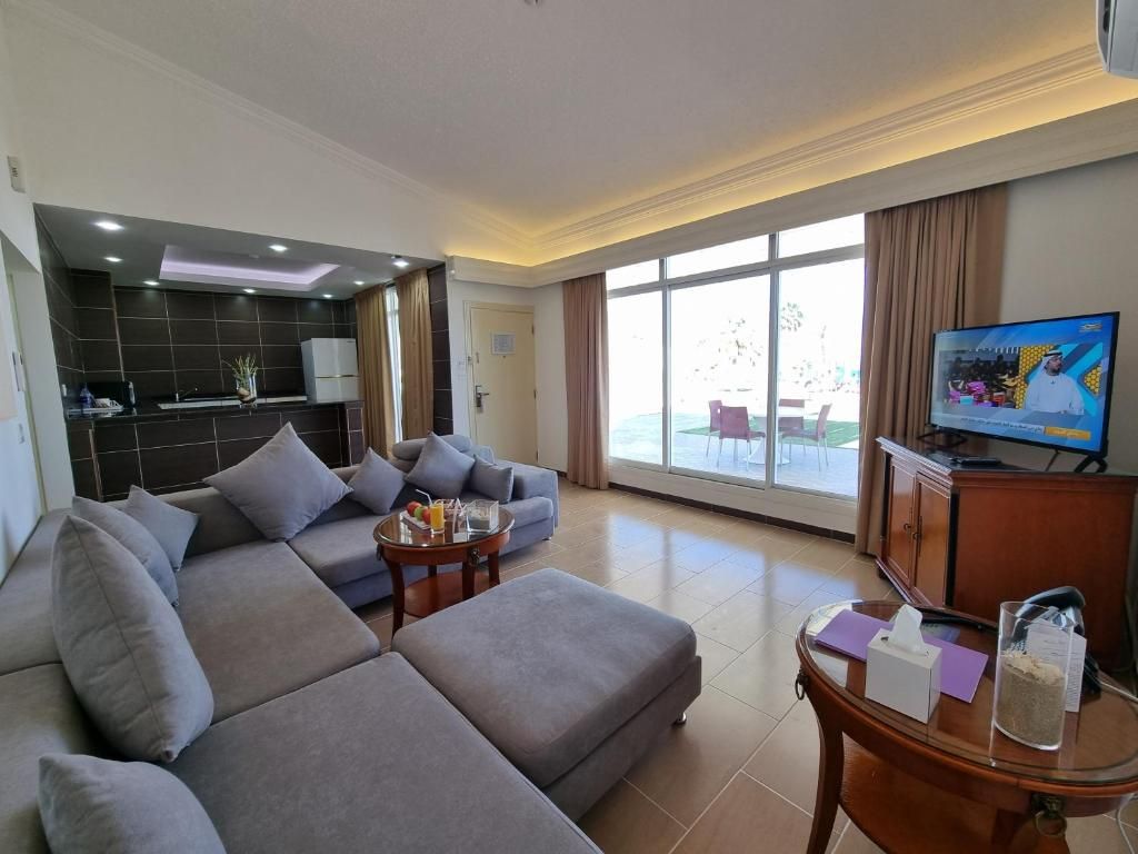 Holiday Beach Resort фото 37
