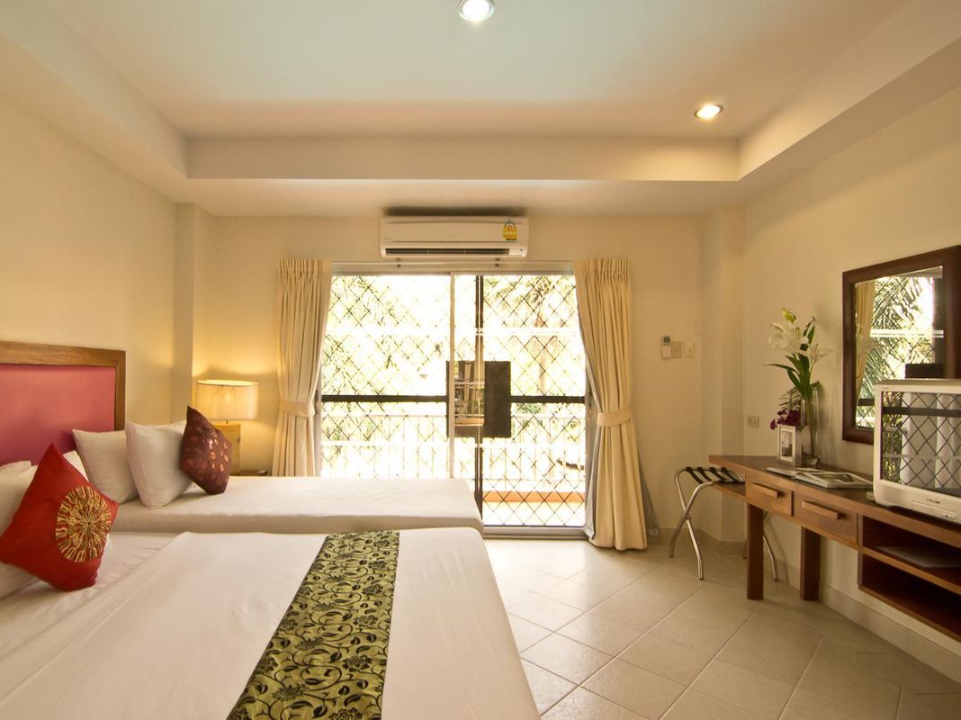 Bella Villa Pattaya 3rd Road фото 45
