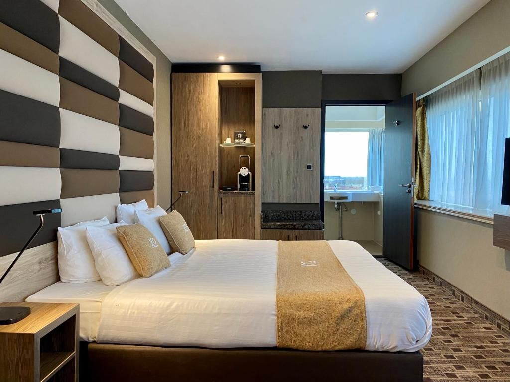 XO Hotels Blue Tower фото 21