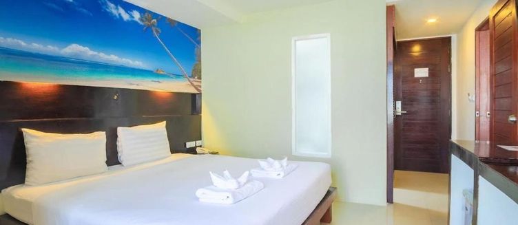 Фото отеля Patong Buri Resort