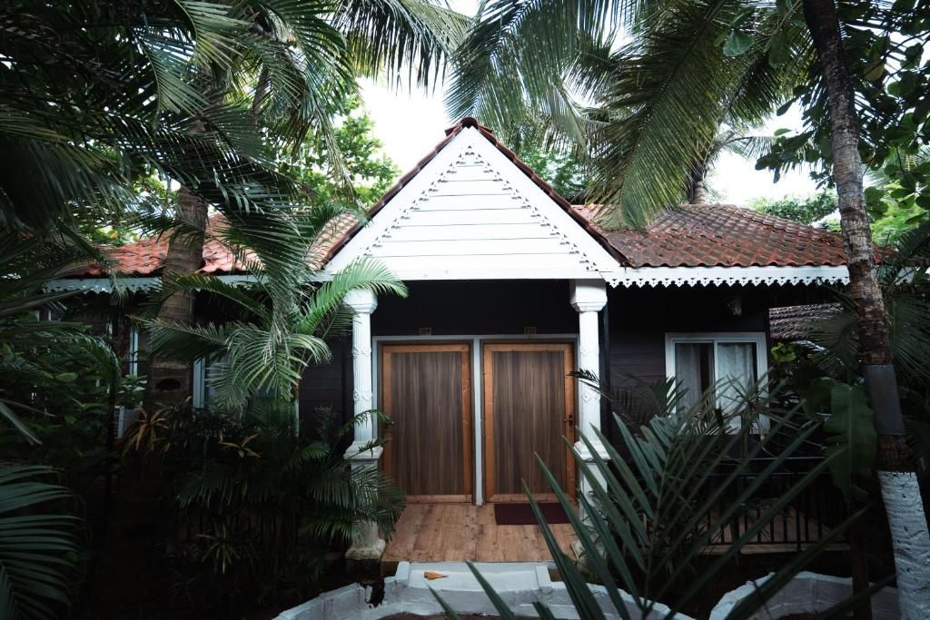 Nasya's Beach Side Cottages фото 29