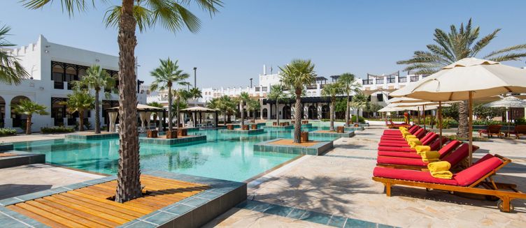 Фото отеля Sharq Village & Spa, a Ritz-Carlton Hotel