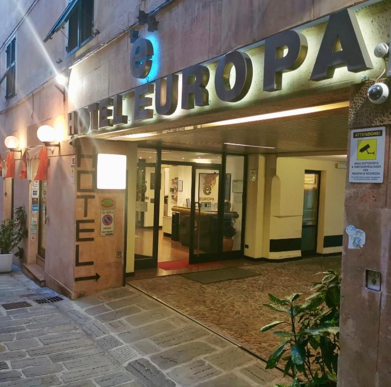 Comfort Hotel Europa Genova City Centre фото 16