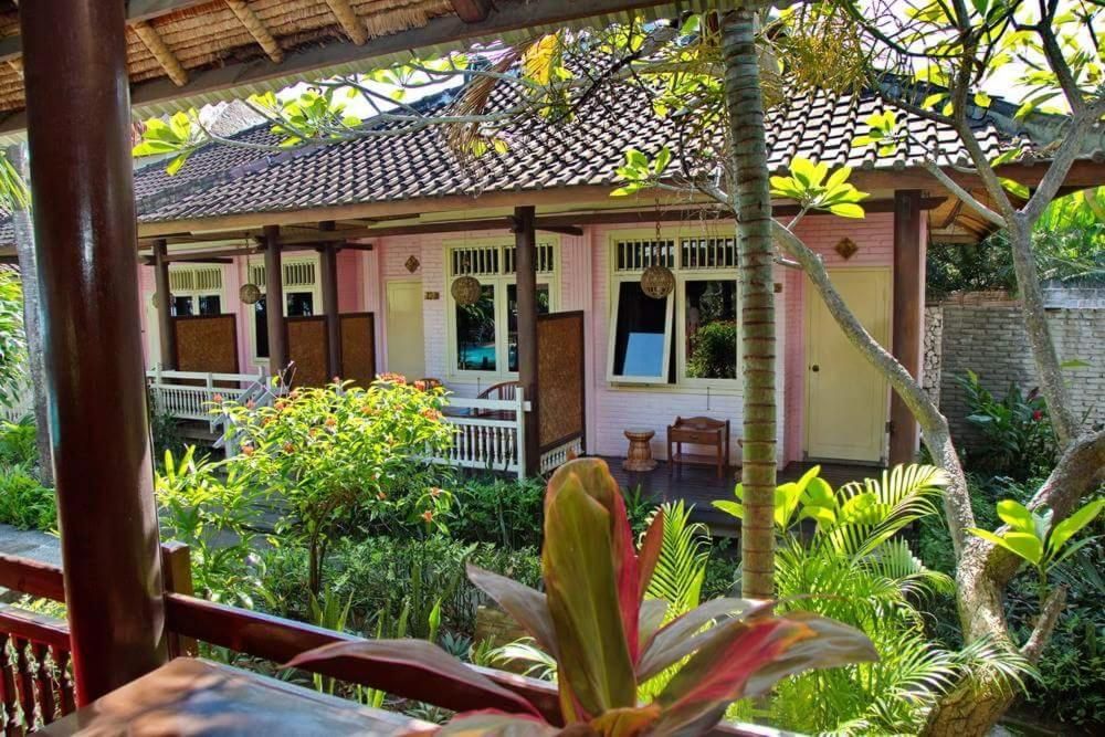 Bali Lovina Beach Cottage фото 20