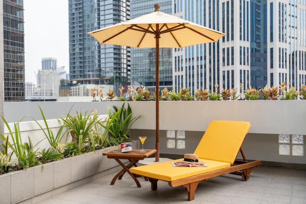 Boulevard Hotel Bangkok Sukhumvit фото 33