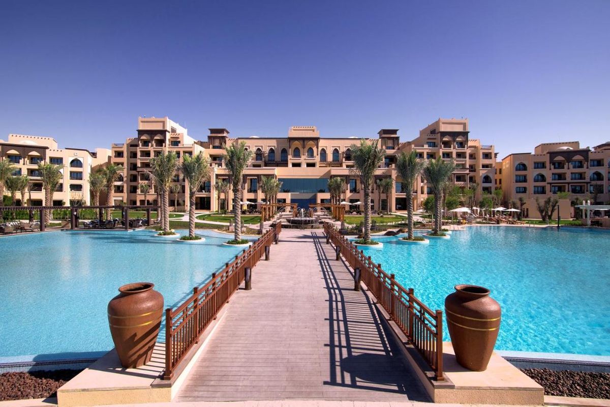 Saadiyat Rotana Resort and Villas фото 1