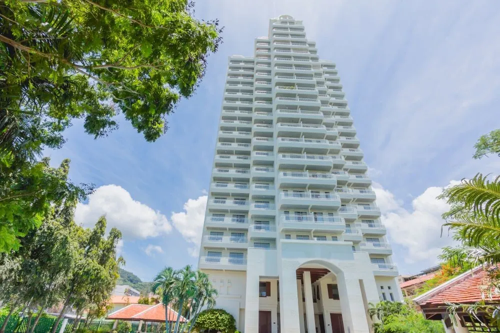 The Waterfront Suites Phuket By Centara фото 1