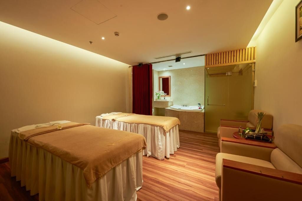 DLG Hotel Danang фото 14