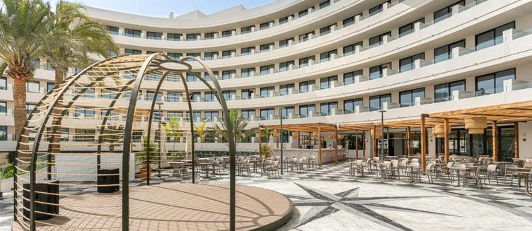 Фото отеля Hotel Mediterranean Palace