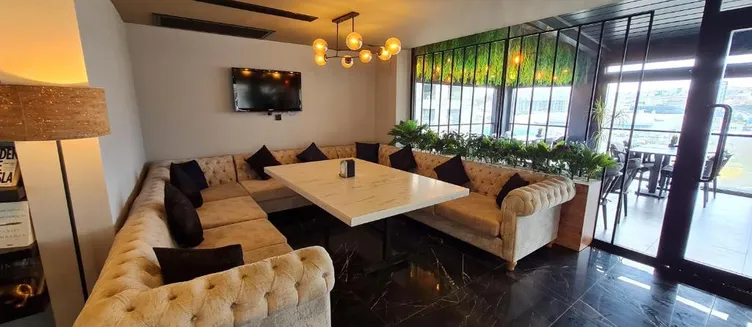 Фото отеля Air Boss Hotel