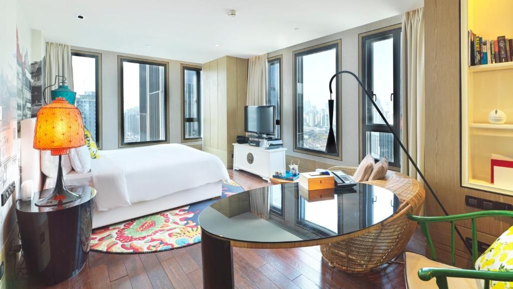 Hotel Indigo Shanghai On The Bund фото 33