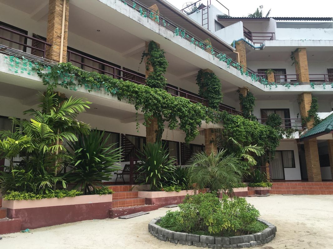 Haadlad Prestige Resort & Spa фото 23