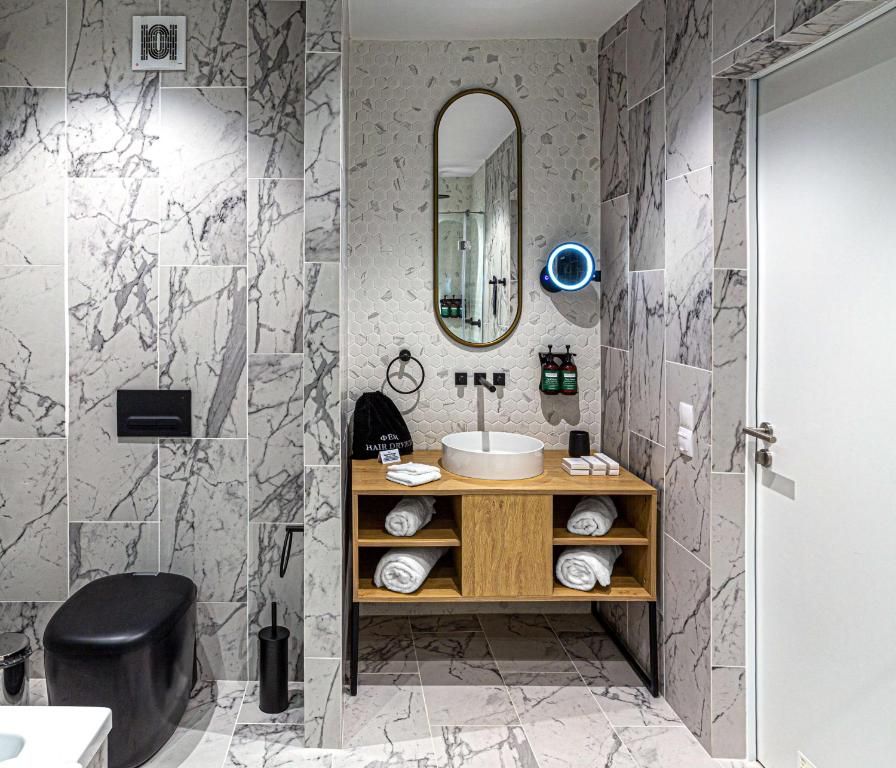 The Basilian Minsk, Curio Collection By Hilton фото 21