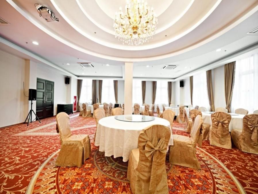 Гостиница «Greenwood Hotel» фото 1