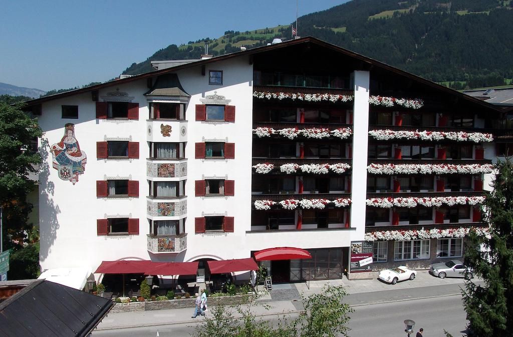 Q! Hotel Maria Theresia фото 0
