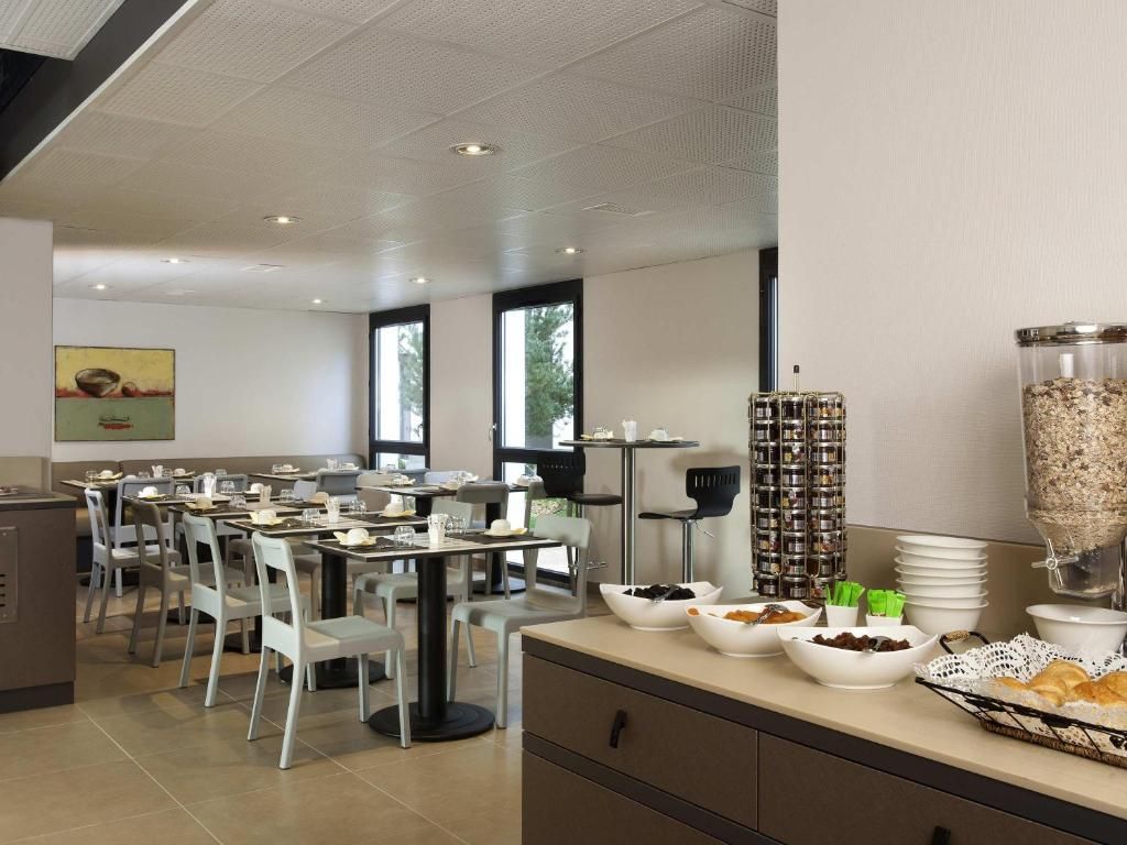 Quality Suites Lyon Confluence фото 7